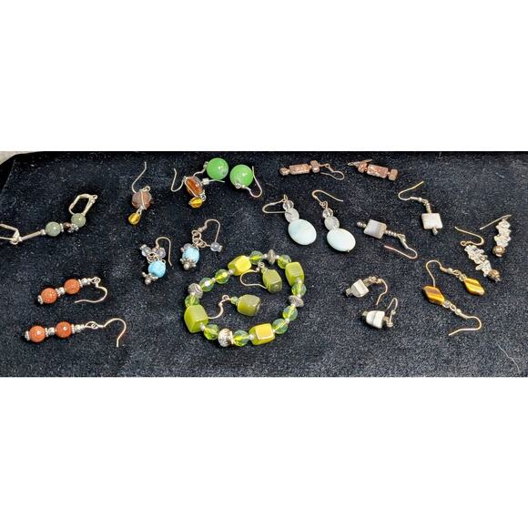 Stone, Crystal, Glass Dangle Earrings & One Green Glass Bracelet Jewelry Lot - Picture 1 of 12